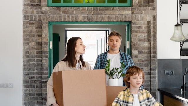 5 Must-Know Tips for a Smooth Residential Moving Experience with Kids