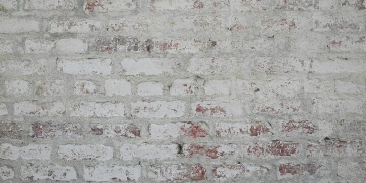 How to Safely Remove Lead Paint from Older Homes